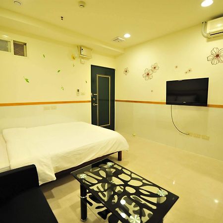 Hotel Ezbookers Dunhua Taipéi Exterior foto